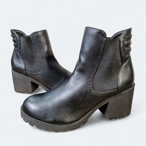 Dirty Laundry Levi Block Heel Chelsea Boot Creeper Size 9